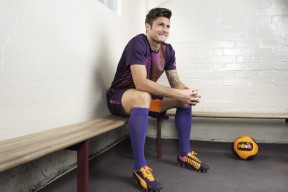 浓眉哥重返赛场，老鹰主场迎来高潮